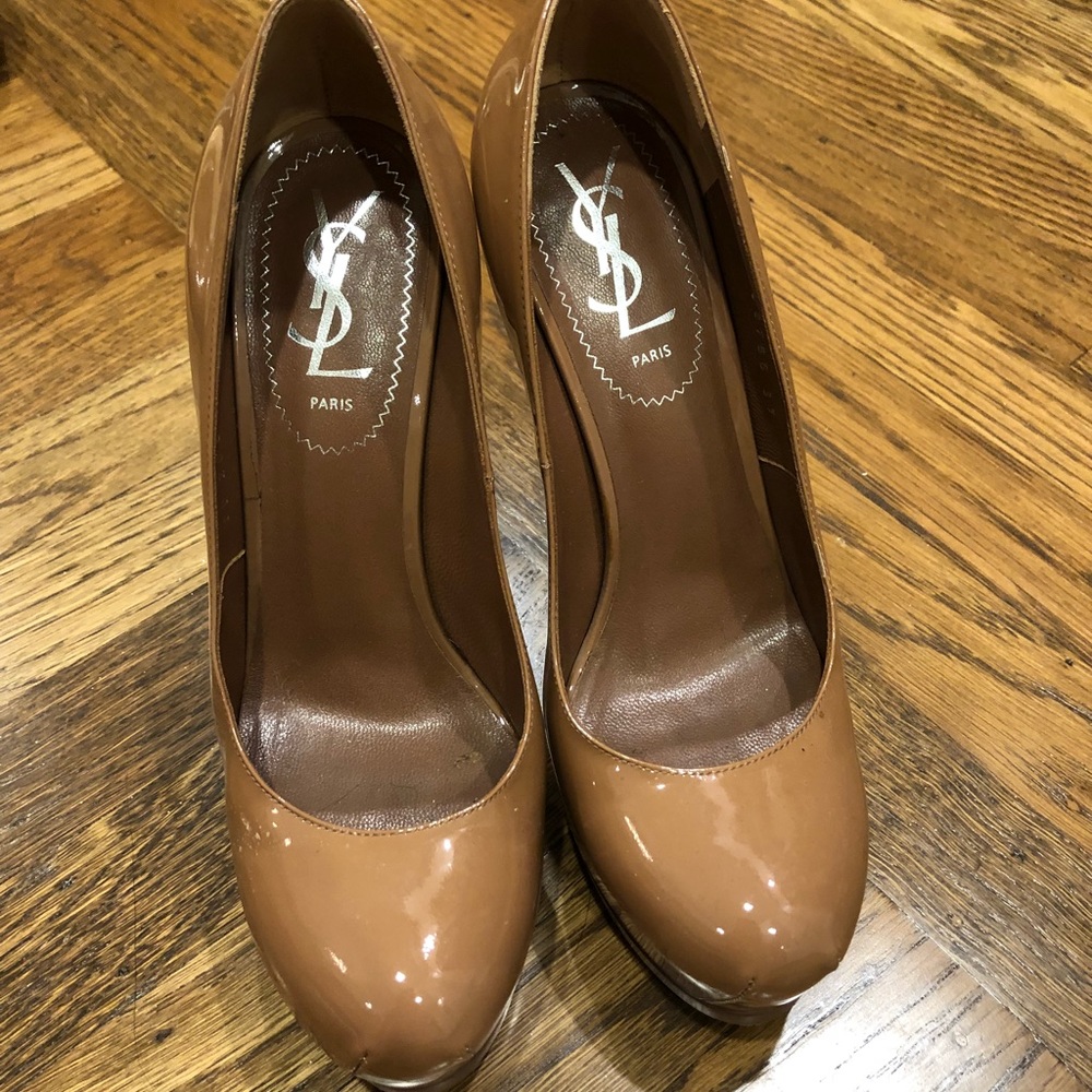 YSL tribute patent leather nude size 37